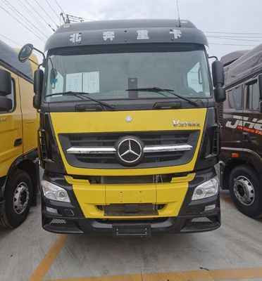 500 CV Sinotruk Chassis Heavy Duty Tractor Truck 6×4 Trazione per il controllo ottimale