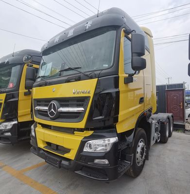 692.00cm * 255.00cm * 385.00cm Trasporto con camion e pneumatici Beiben da 430 CV