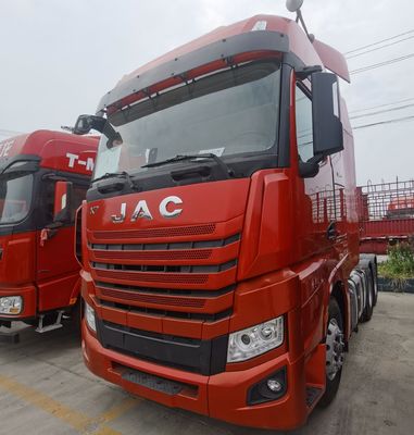 Camion JAC 6X4 versatile con serbatoio di carburante da 600 litri e capacità di carico da 31 a 40 t