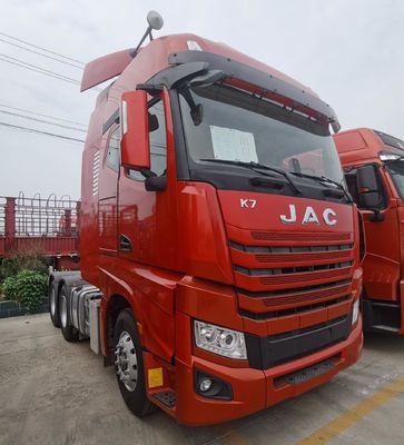 Camionetto JAC 6X4 con serbatoio di carburante da 1000 litri 6.8x2.5x3.8m