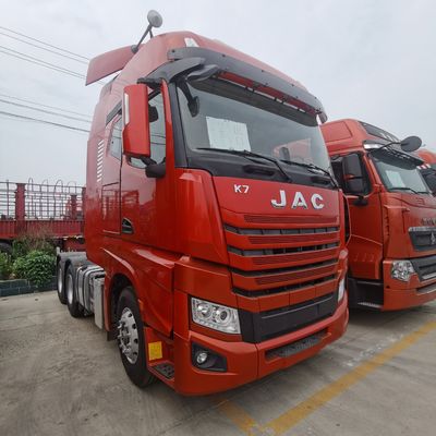 Richiesta personalizzata Efficiente camion commerciale JAC 6X4 per trainare rimorchi