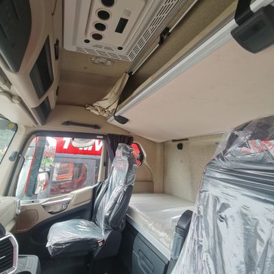 Richiesta personalizzata Efficiente camion commerciale JAC 6X4 per trainare rimorchi