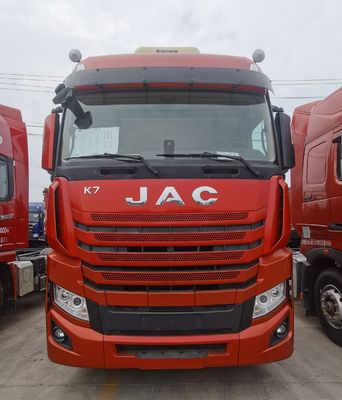 Camion JAC 6X4 per una guida confortevole, semirimorchio e sospensione anteriore inclusi